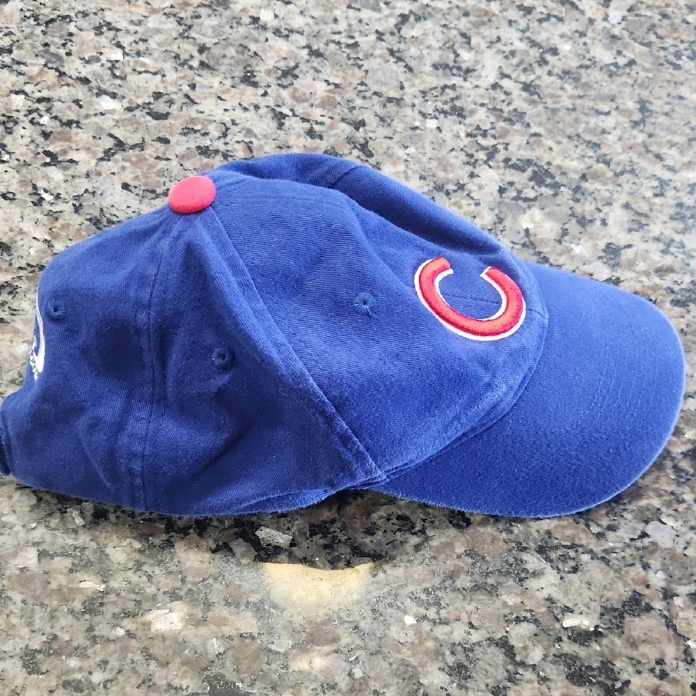 Blue Chicago Cubs Baseball Cap with Red Logo - Picture 4 of 4